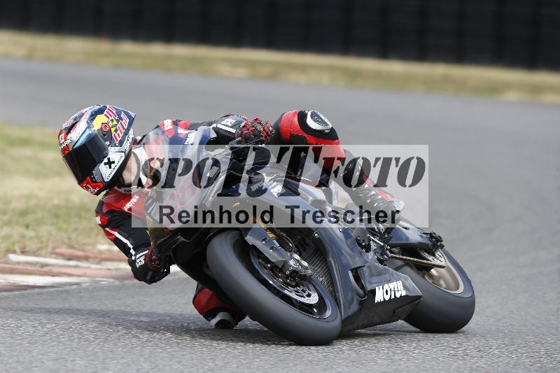 /32 07.07.2025 Plüss Moto Sport ADR/Freies Fahren/88